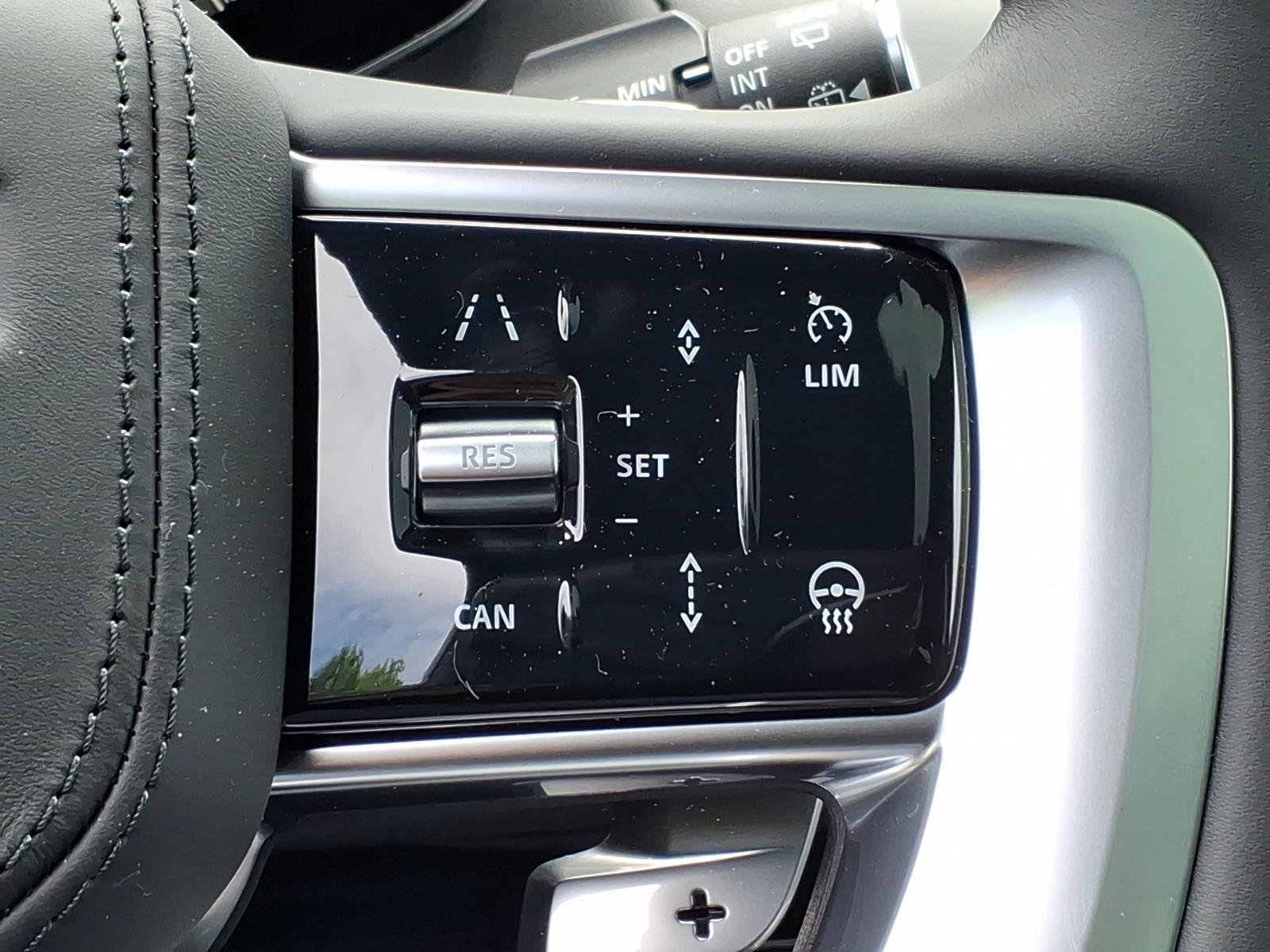 New 2026 Land Rover Range Rover SE AWD/4WD image 15