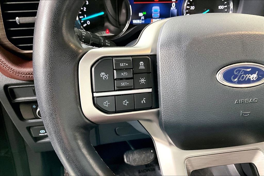 Used 2024 Ford Expedition Limited image 18