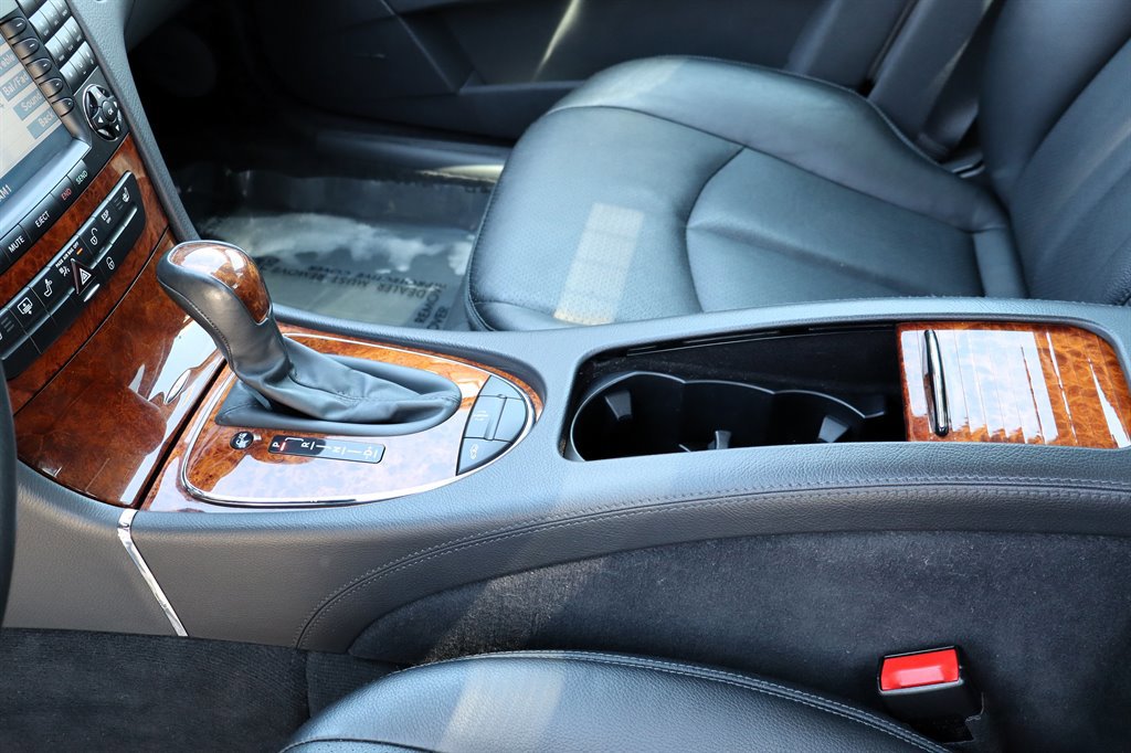 Used 2005 Mercedes-Benz E 500 4MATIC Sedan image 28