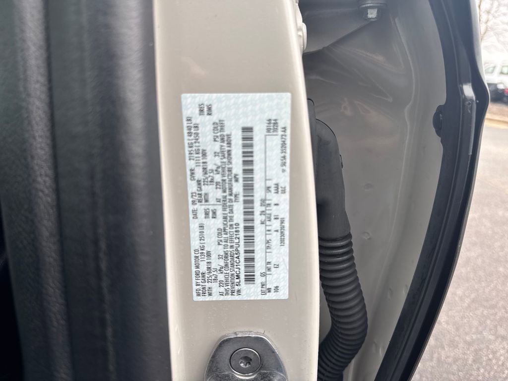 Certified 2023 Lincoln Corsair FWD image 31