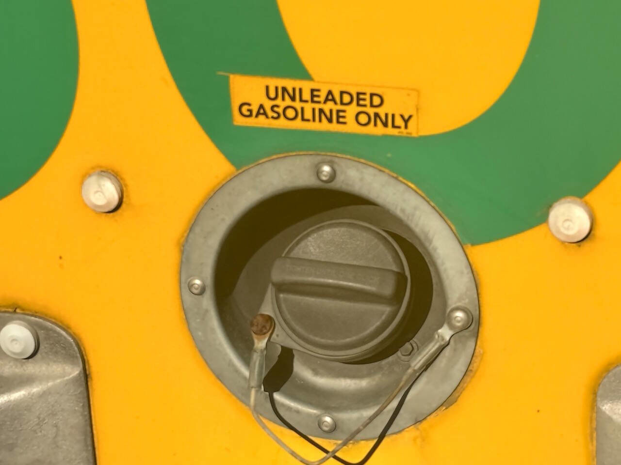 Used 2015 GMC Savana 3500 image 25