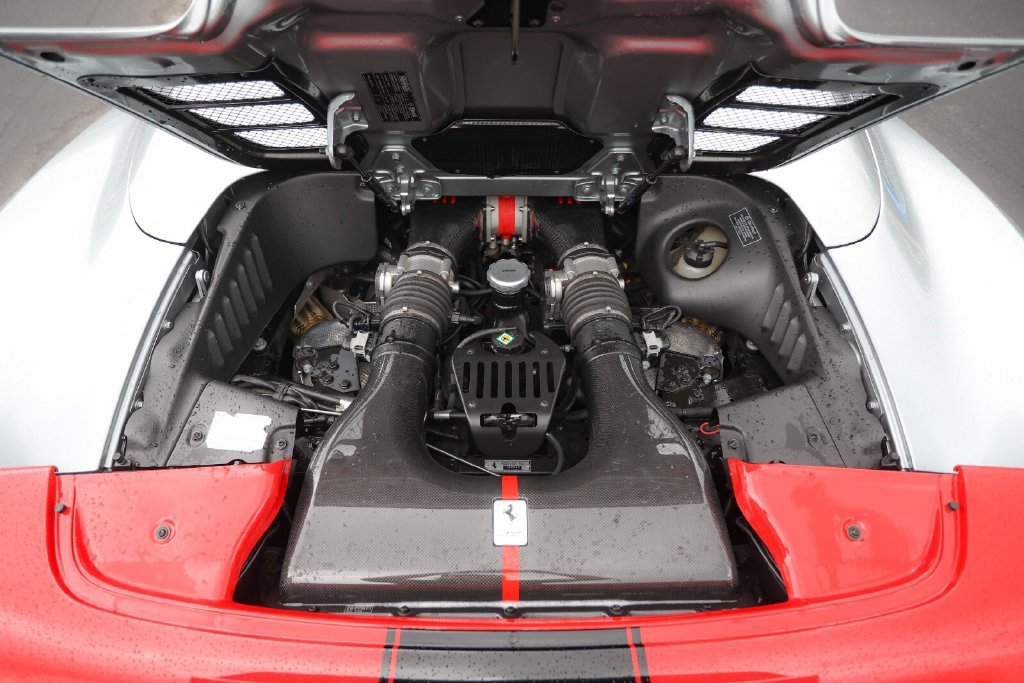 Used 2015 Ferrari 458 Speciale A RWD image 24