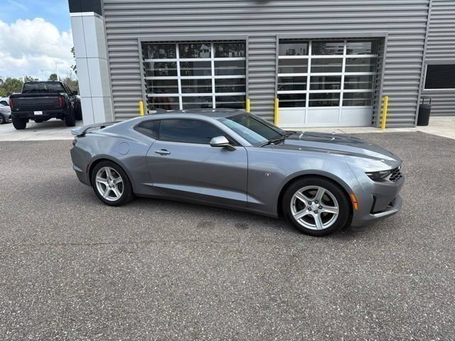 Used 2020 Chevrolet Camaro LT RWD image 2