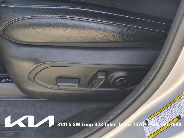 Used 2023 Jeep Grand Cherokee L Laredo AWD/4WD image 21