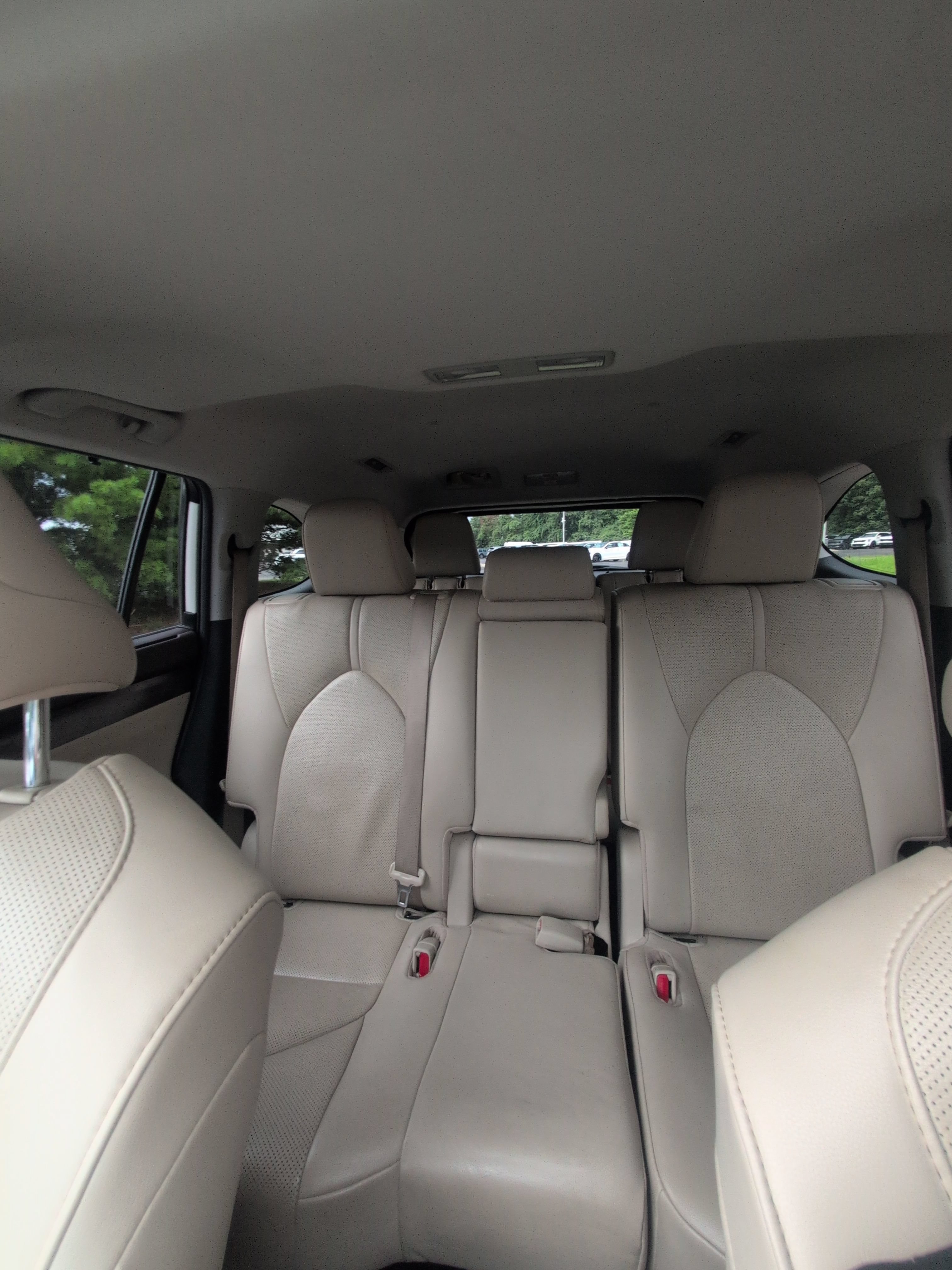 Used 2020 Toyota Highlander Limited AWD/4WD image 3