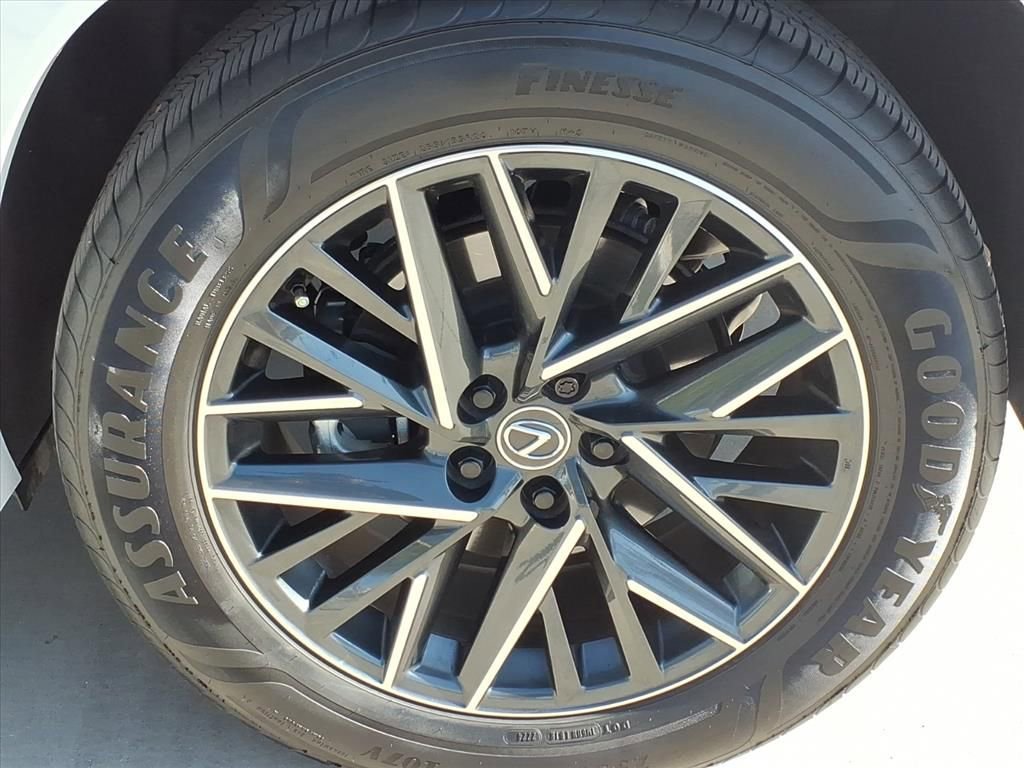 Used 2024 Lexus TX 350 FWD image 11