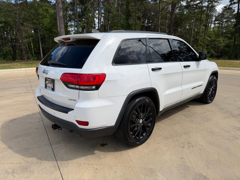 Used 2017 Jeep Grand Cherokee Limited RWD image 5