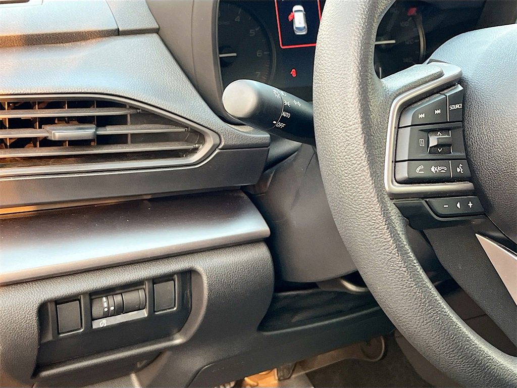 Used 2025 Subaru Impreza 2.0i image 10