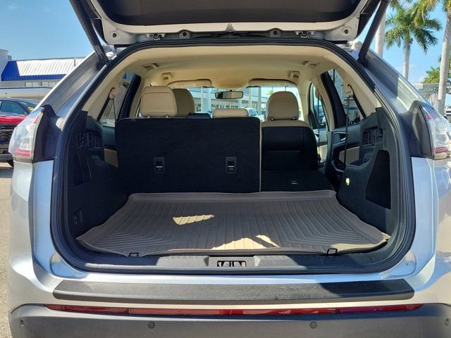 Used 2017 Ford Edge SEL w/ Equipment Group 201A FWD image 13