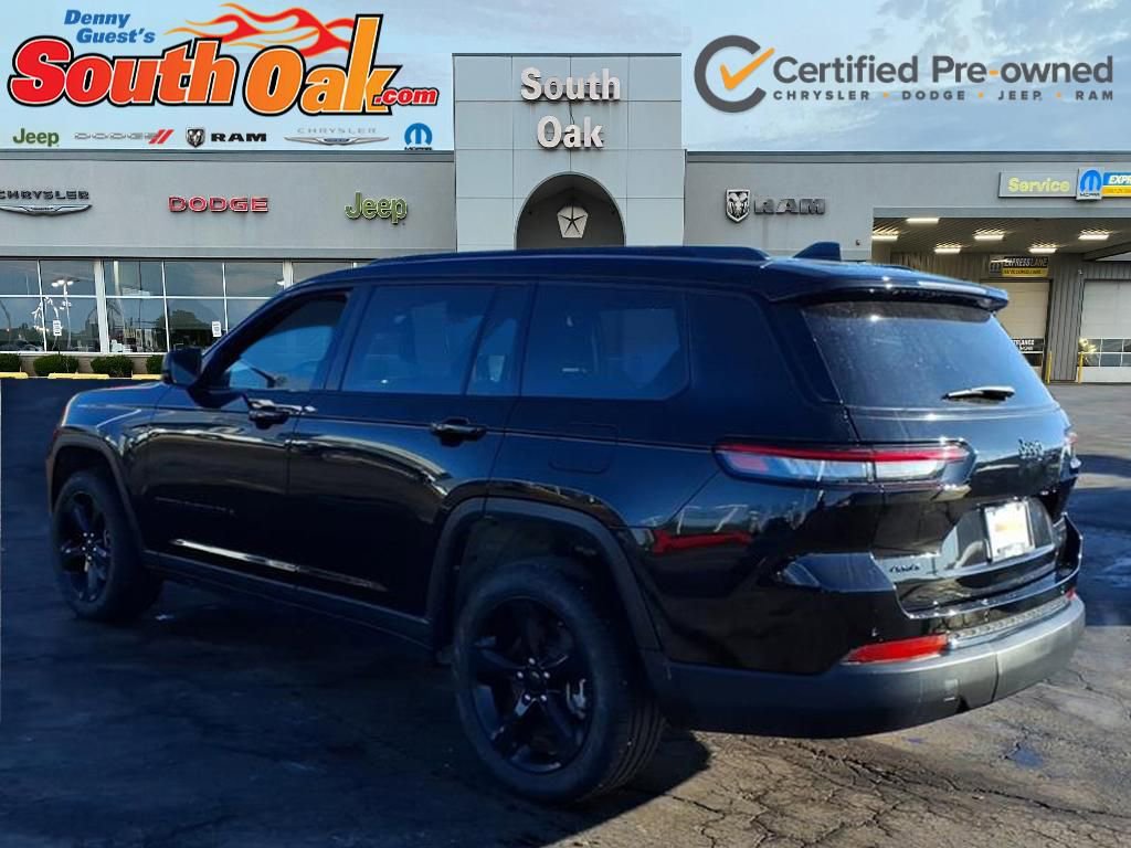 Certified 2025 Jeep Grand Cherokee L Limited w/ Black Appearance Package image 4