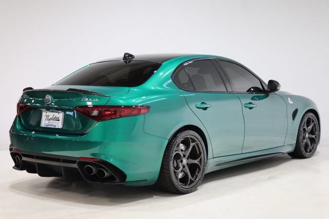 Used 2023 Alfa Romeo Giulia Quadrifoglio RWD image 7