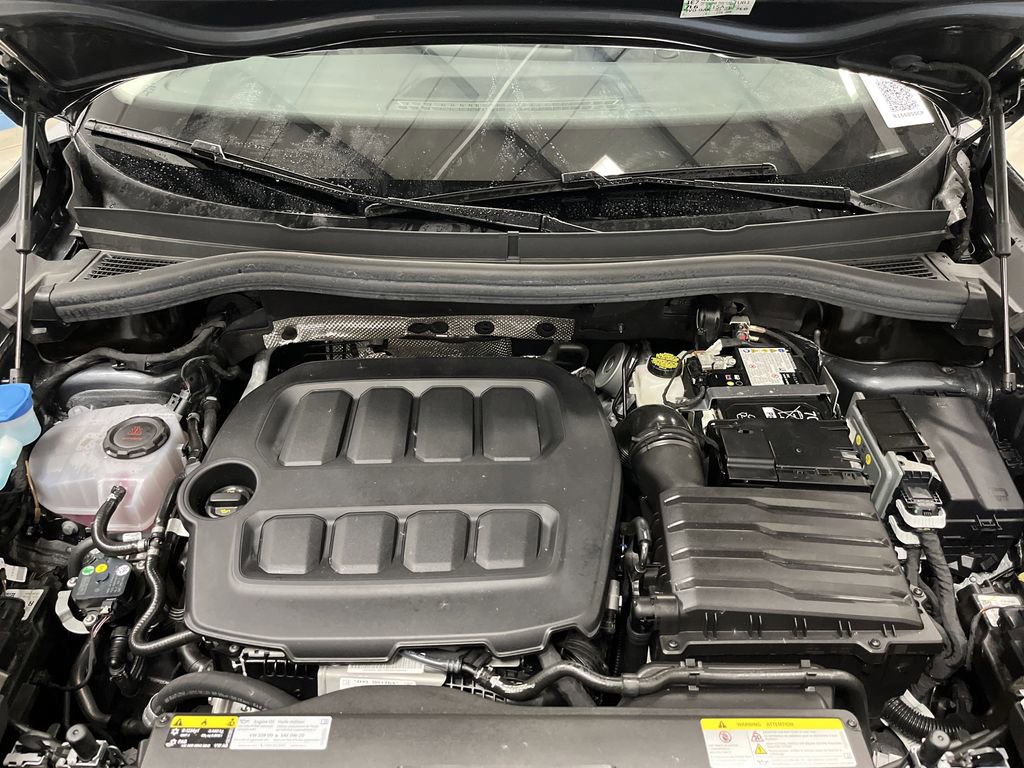 Used 2025 Volkswagen Tiguan S image 34