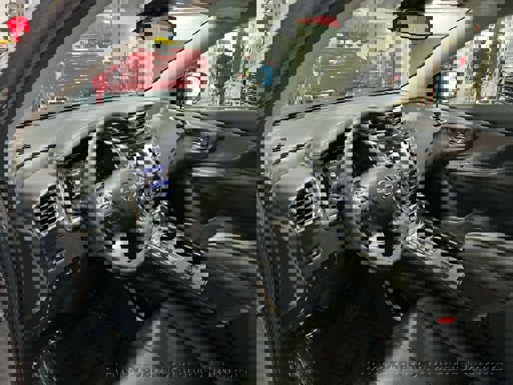 Used 2023 Nissan Murano SV image 11