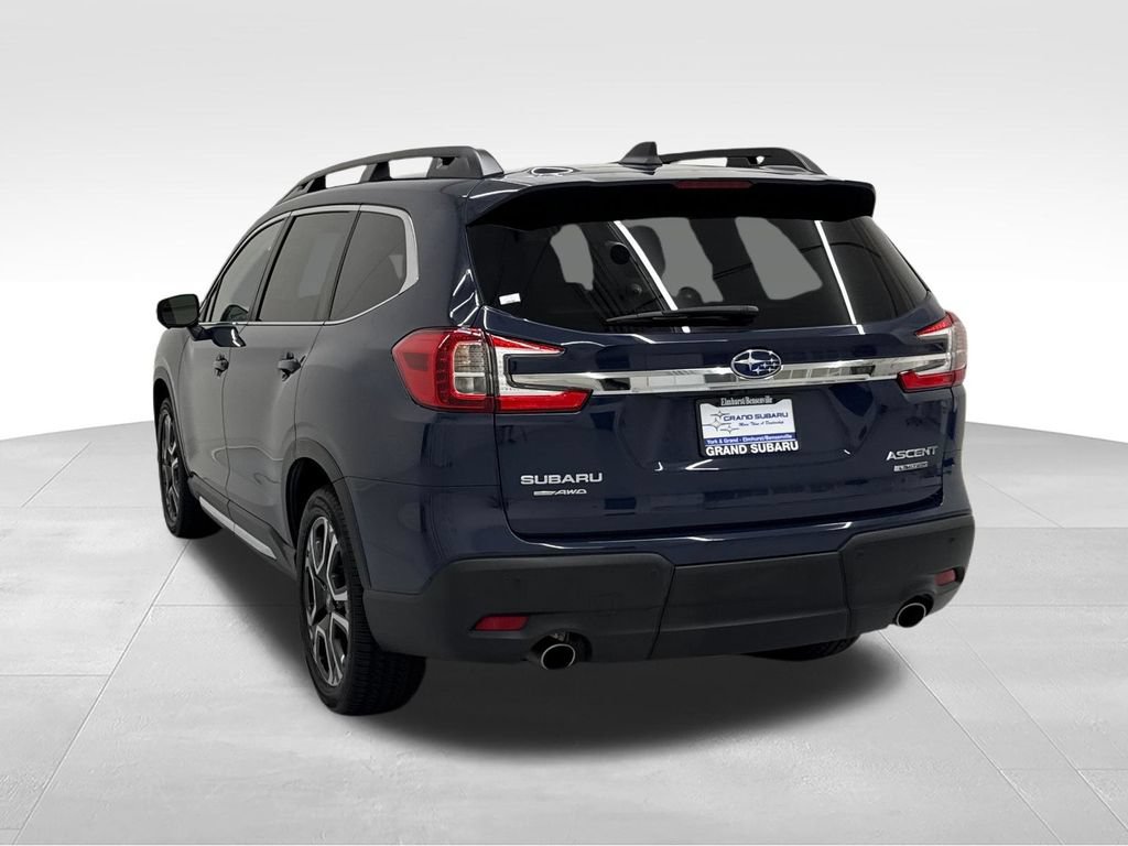 Used 2023 Subaru Ascent Limited w/ Technology Package AWD/4WD image 5