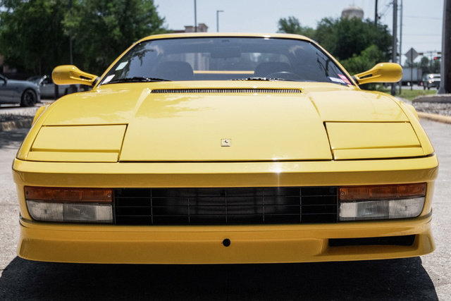 Used 1988 Ferrari Testarossa RWD image 13