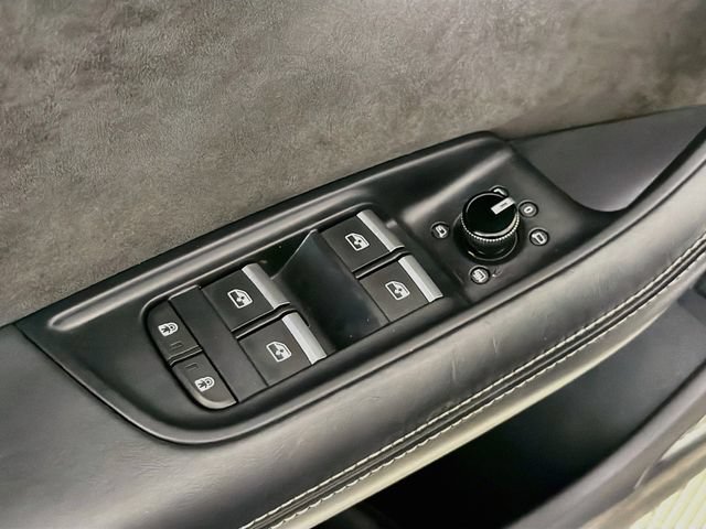 Used 2022 Audi SQ8 Prestige AWD/4WD image 20