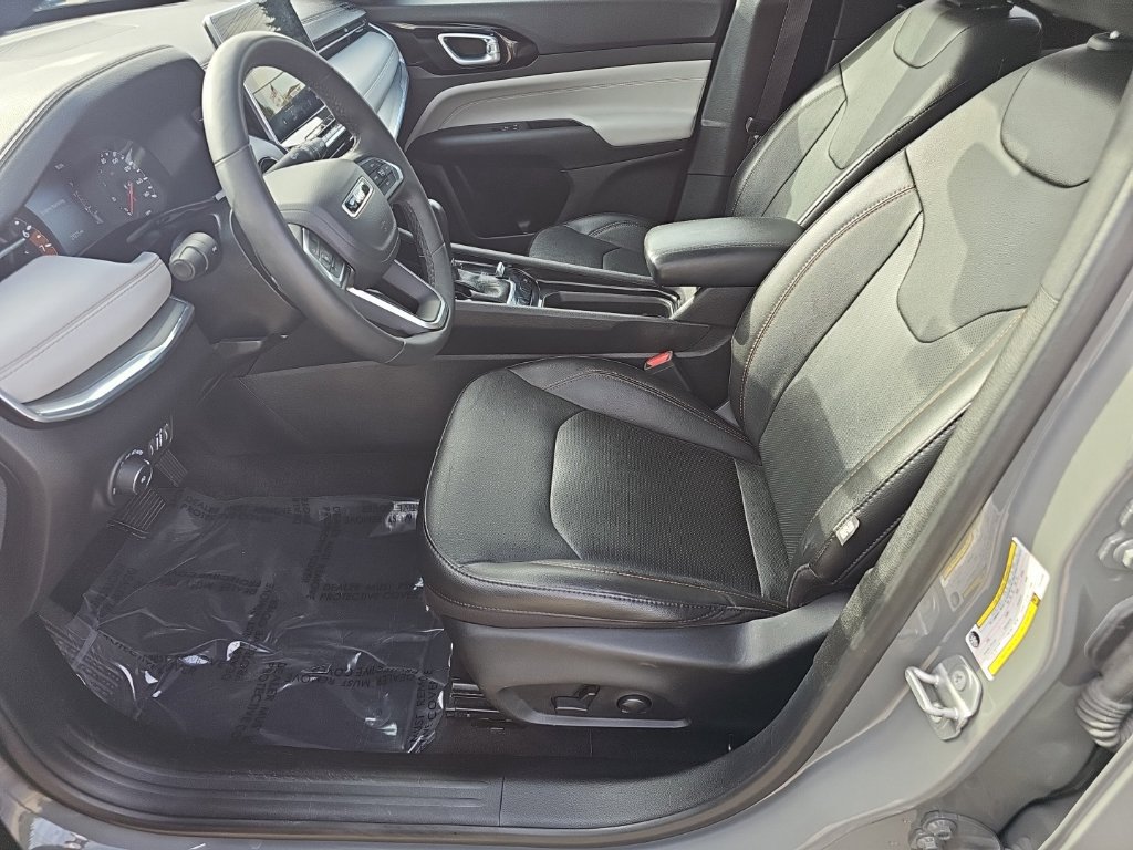 Certified 2023 Jeep Compass Limited AWD/4WD image 2