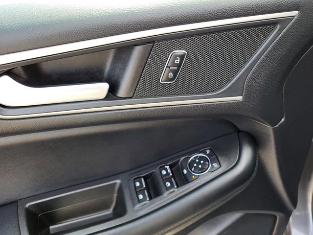 Used 2022 Ford Edge SEL image 15