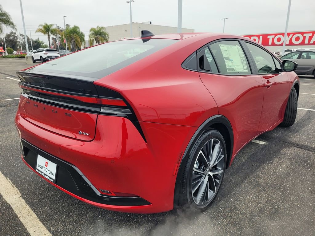 New 2026 Toyota Prius XLE image 5