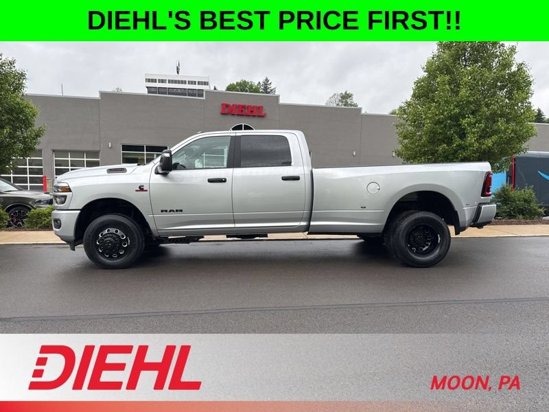 New 2026 RAM 3500 Big Horn AWD/4WD image 4