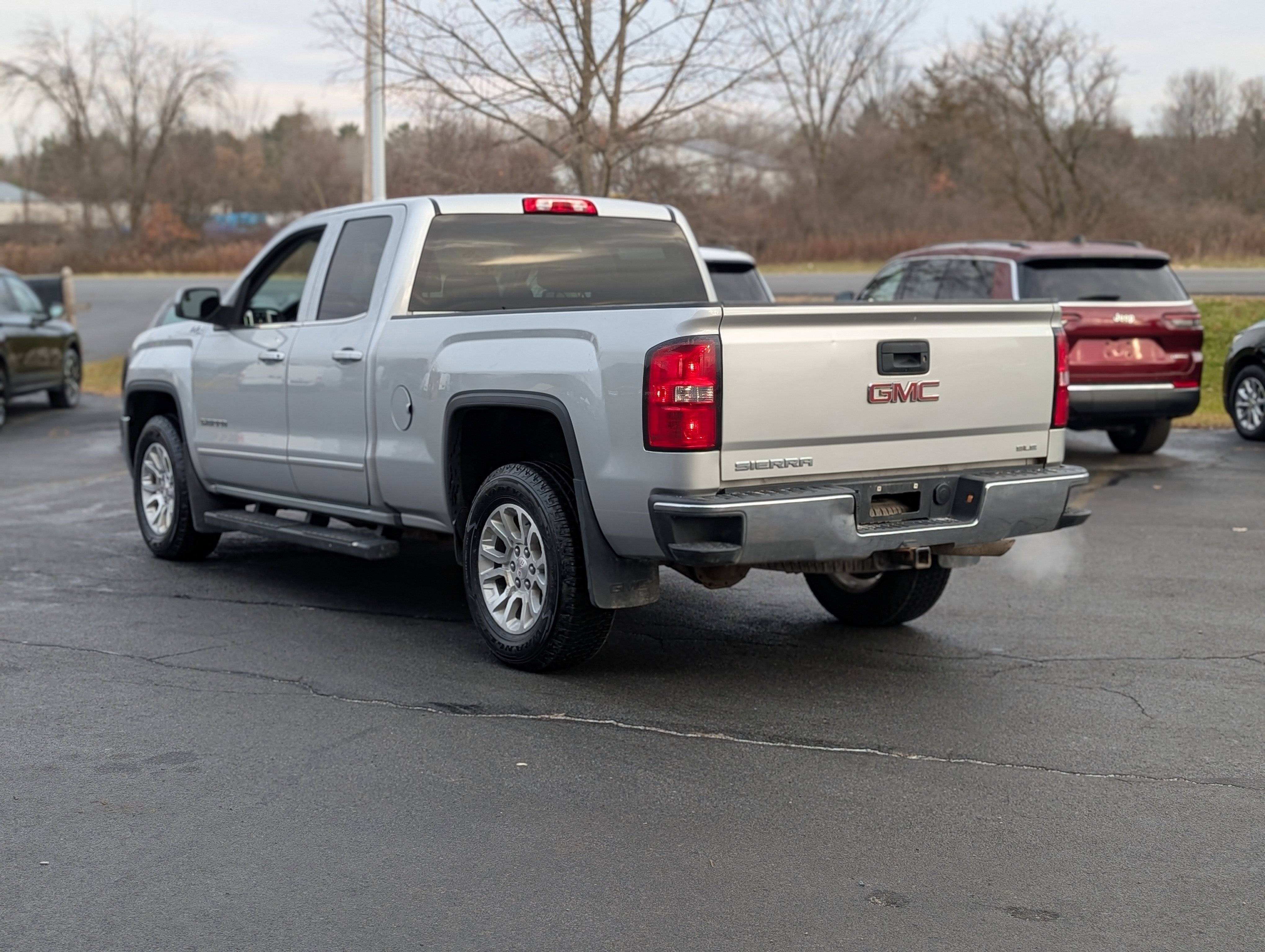 Used 2018 GMC Sierra 1500 SLE w/ SLE Value Package image 8