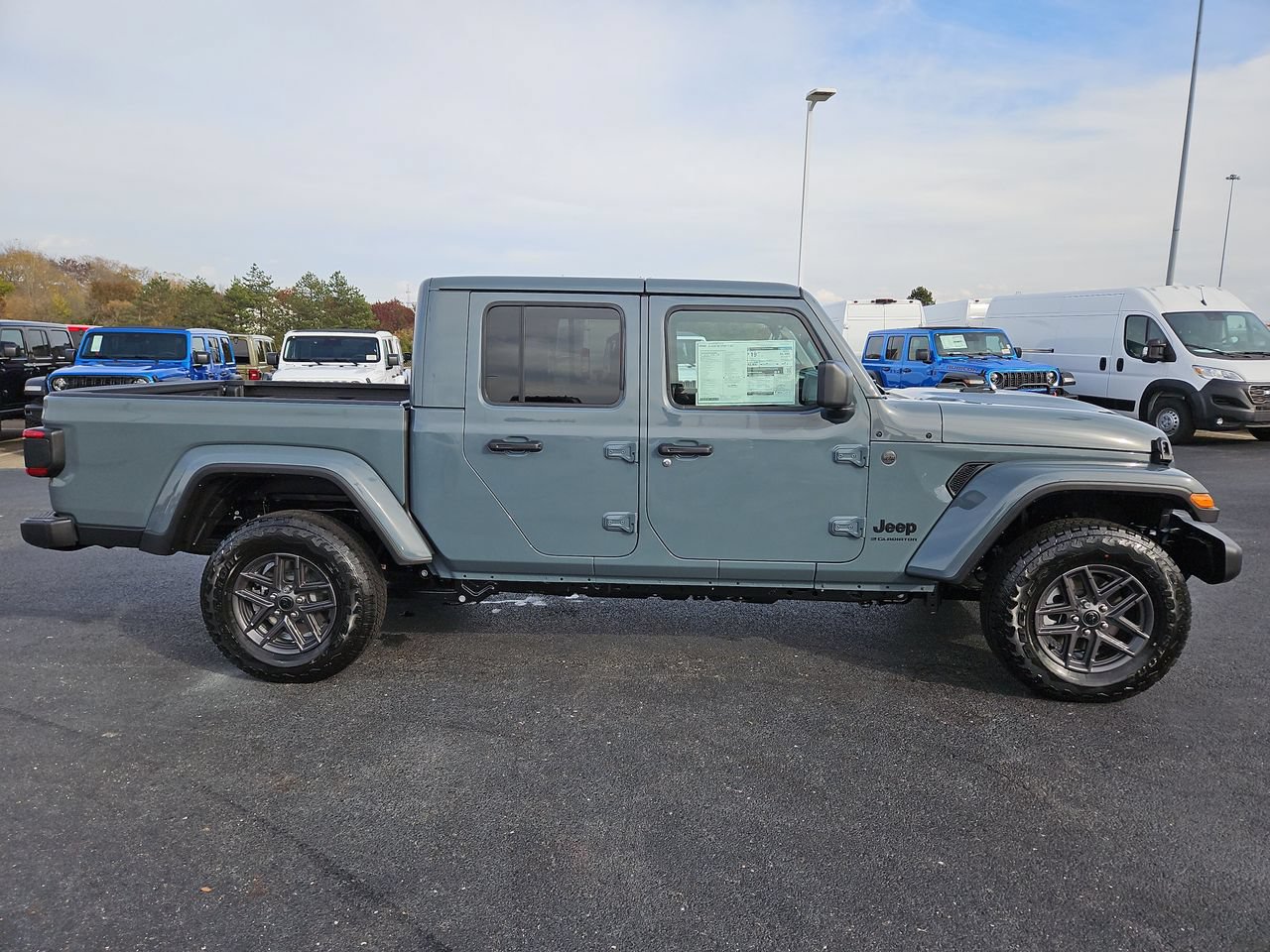 New 2026 Jeep Gladiator Sport AWD/4WD image 8