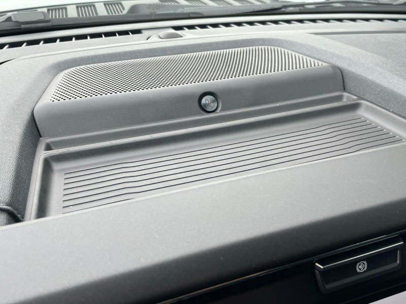 New 2026 Ford F250 Lariat w/ Black Appearance Package image 57