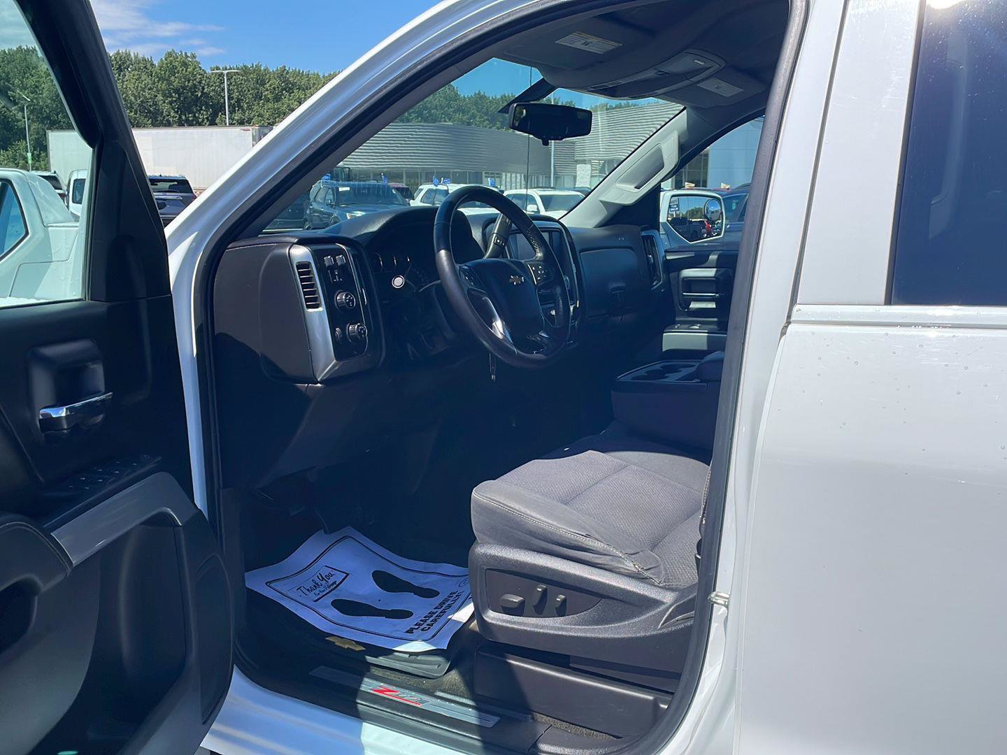 Used 2016 Chevrolet Silverado 1500 LT w/ All Star Edition AWD/4WD image 11
