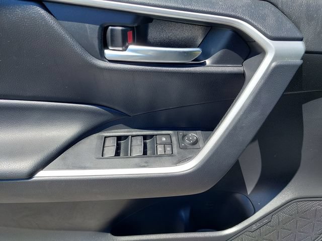 Certified 2025 Toyota RAV4 XLE AWD/4WD image 27
