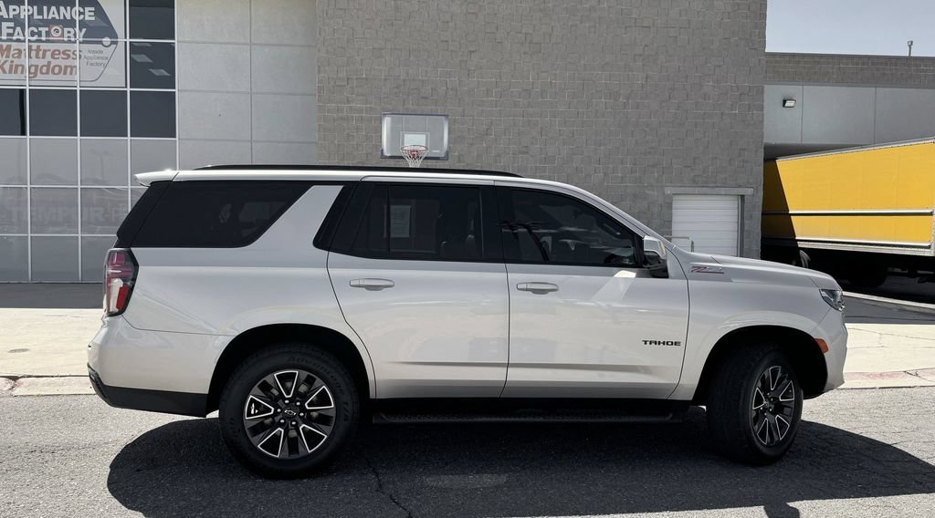 Used 2021 Chevrolet Tahoe Z71 w/ Z71 Signature Package AWD/4WD image 5