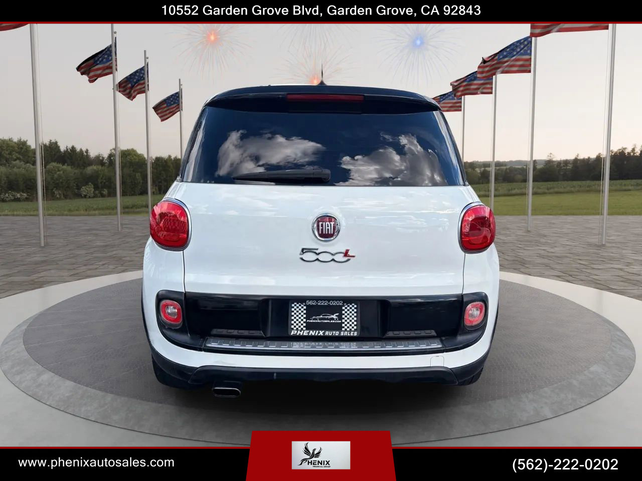 Used 2017 FIAT 500L Trekking w/ Dual-Pane Sunroof Package image 8