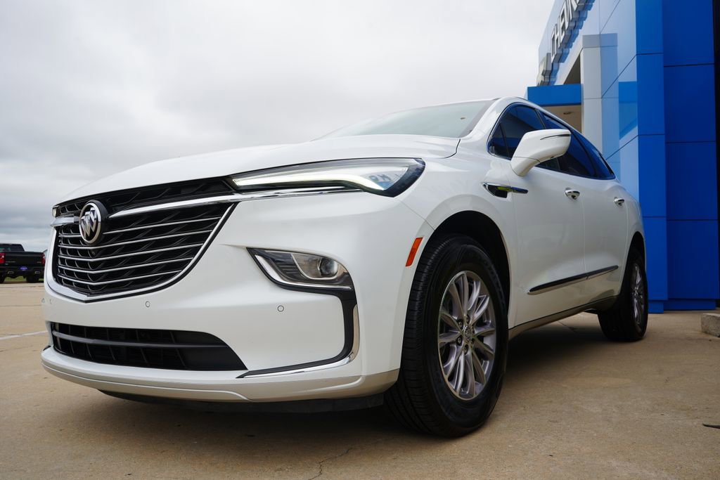 Used 2024 Buick Enclave Premium FWD image 4