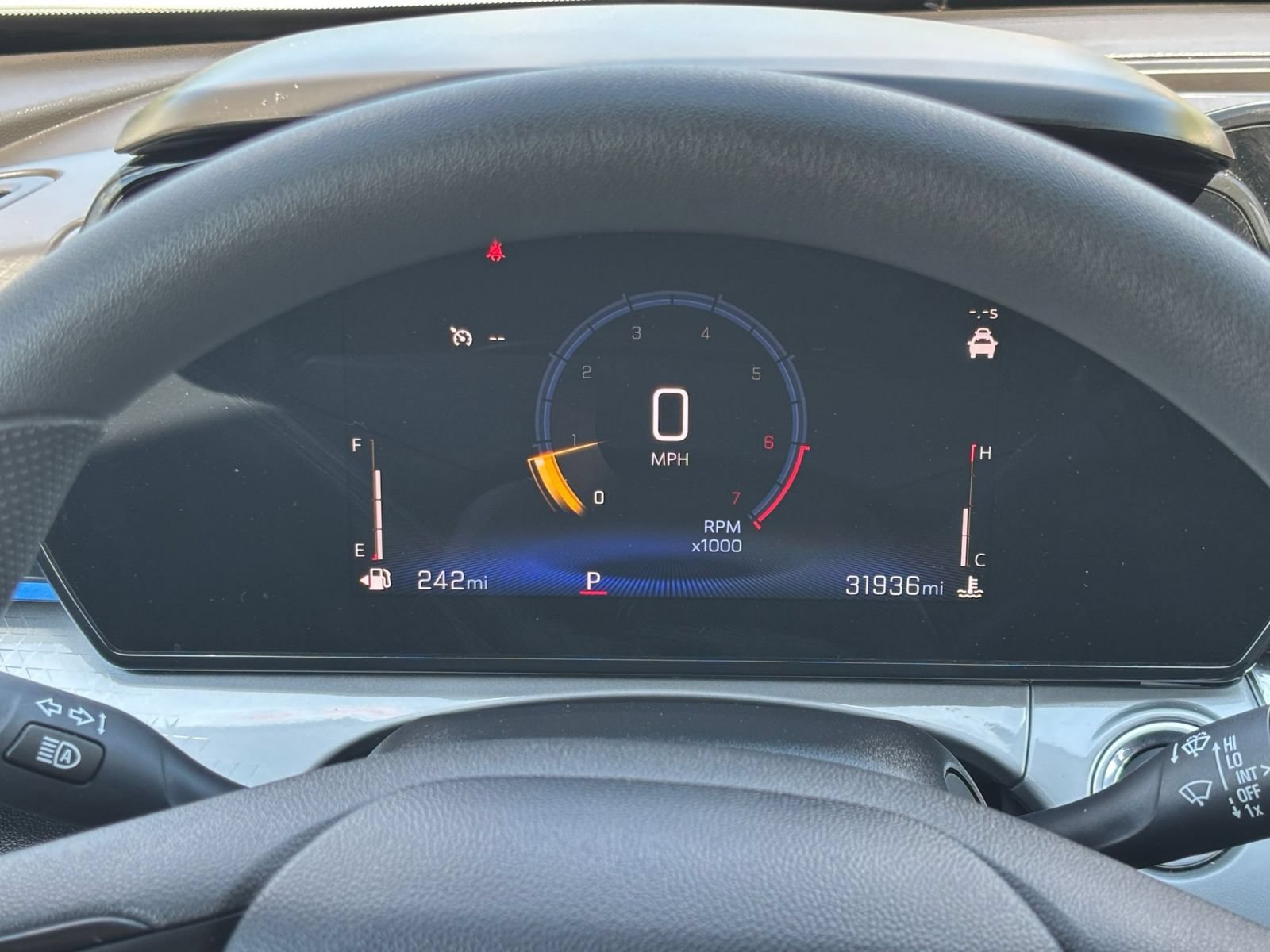 Used 2025 Chevrolet Trax LT FWD image 32