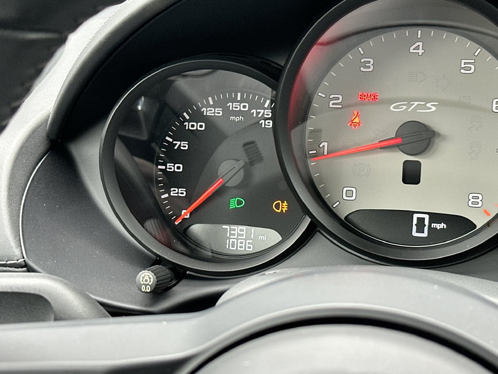 Used 2018 Porsche 718 Cayman GTS RWD image 13