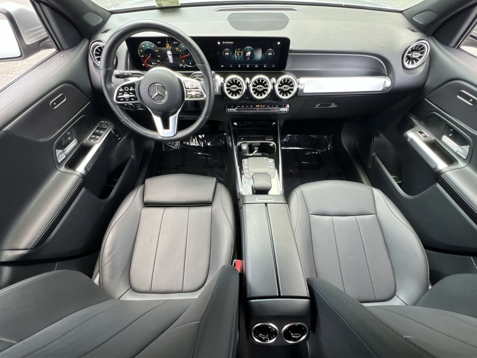 Used 2022 Mercedes-Benz GLB 250 4MATIC image 13
