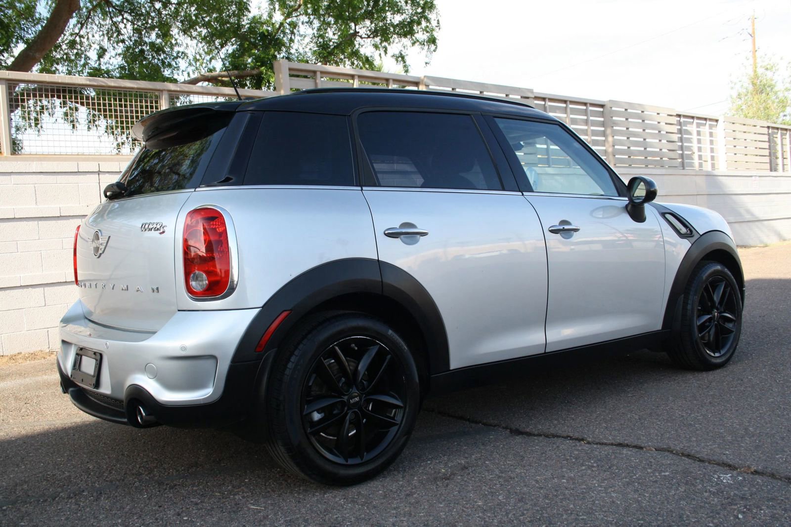 Used 2015 MINI Cooper Countryman S image 3