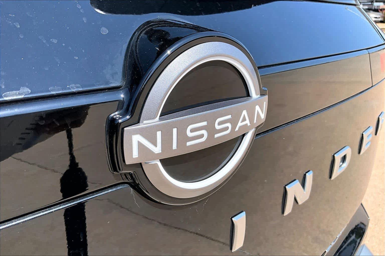 Certified 2025 Nissan Pathfinder Platinum w/ Cargo Package FWD image 29