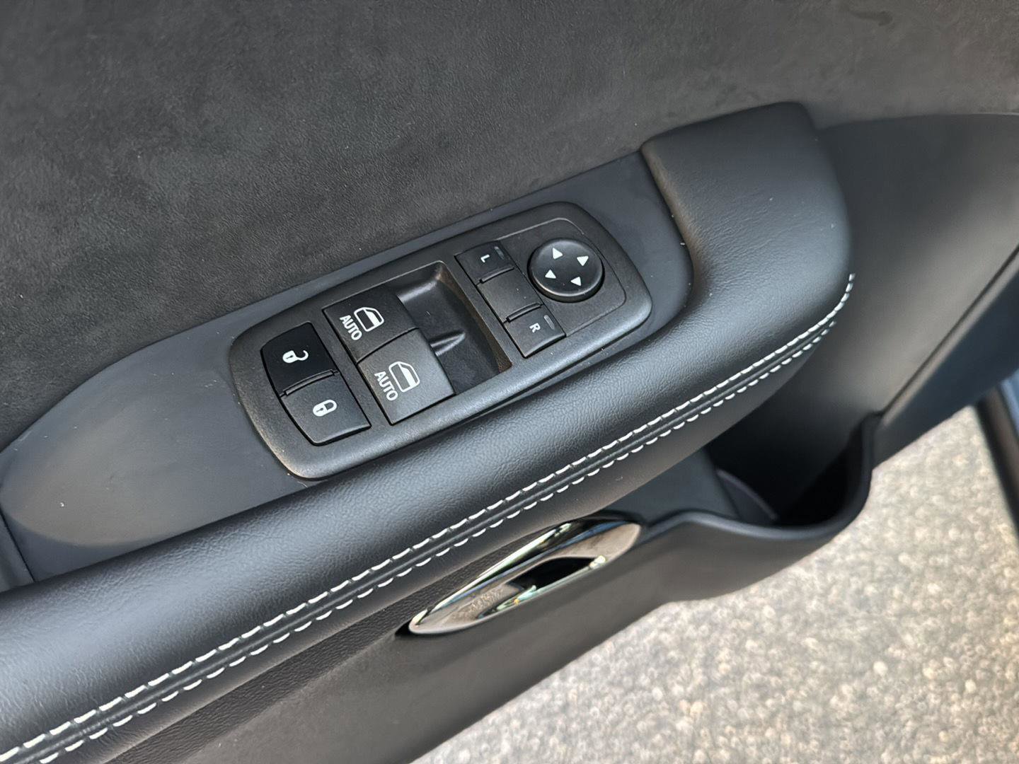 Used 2022 Dodge Challenger SRT Hellcat w/ Plus Package image 25