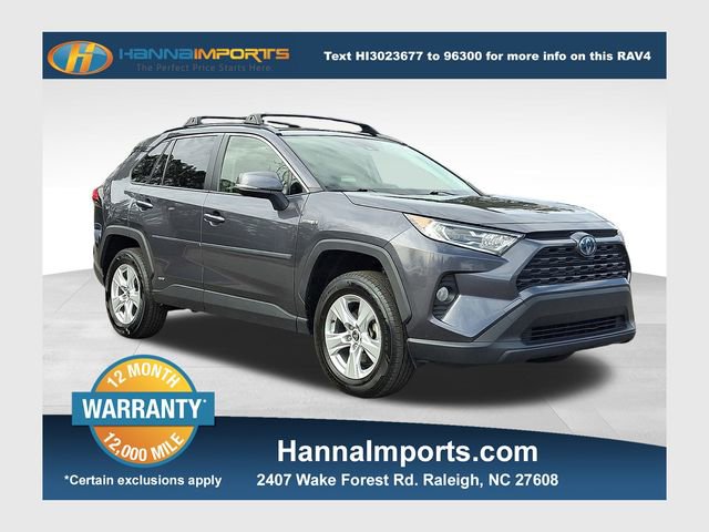 Used 2021 Toyota RAV4 XLE w/ Convenience Package image 1