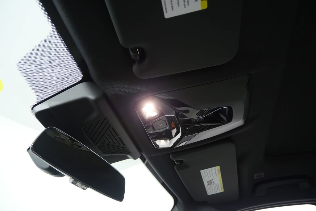 Used 2026 BMW X1 xDrive28i image 18