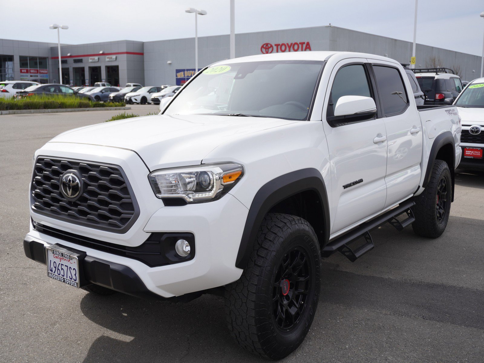 Used 2020 Toyota Tacoma TRD Off-Road image 9
