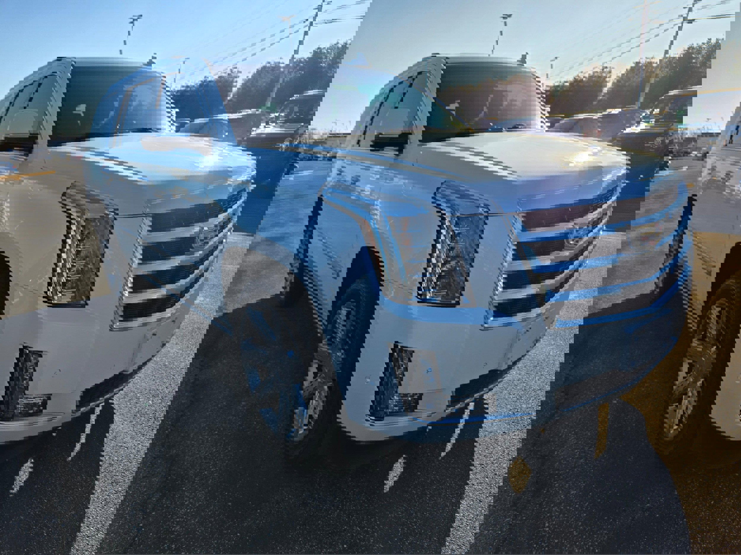 Used 2017 Cadillac Escalade Premium Luxury image 5