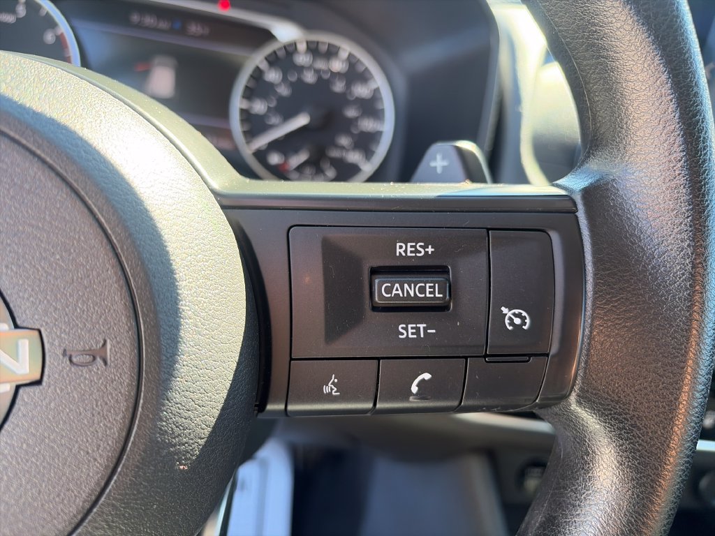 Used 2024 Nissan Rogue S AWD/4WD image 32