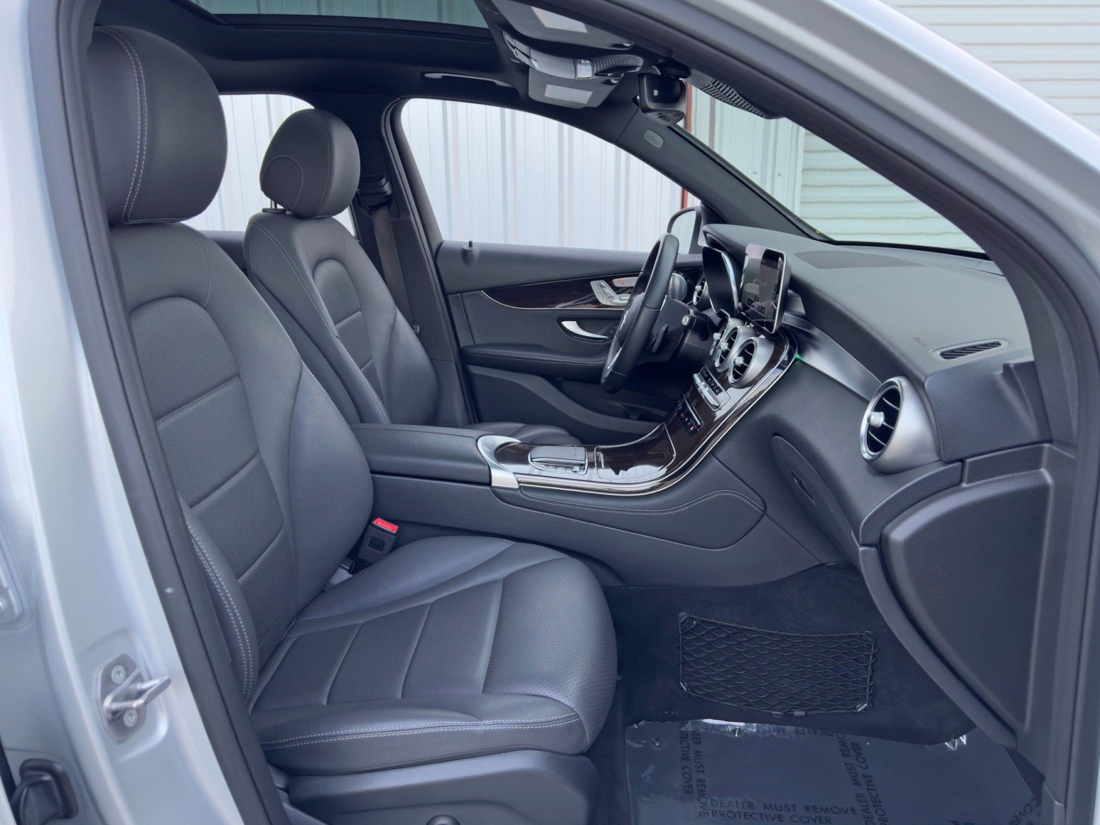 Used 2020 Mercedes-Benz GLC 350e 4MATIC image 15