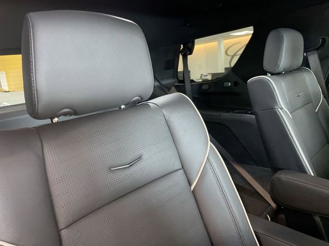 Certified 2024 Cadillac Escalade Sport w/ LPO, ONYX Package image 22