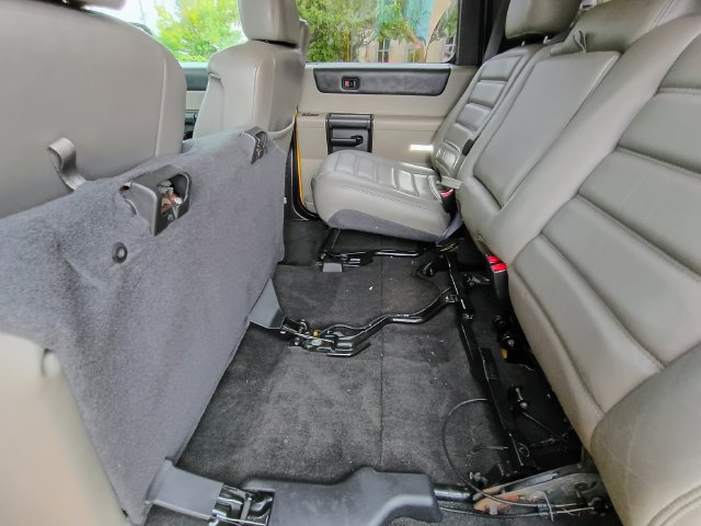 Used 2005 HUMMER H2 w/ Preferred Equipment Group AWD/4WD image 62