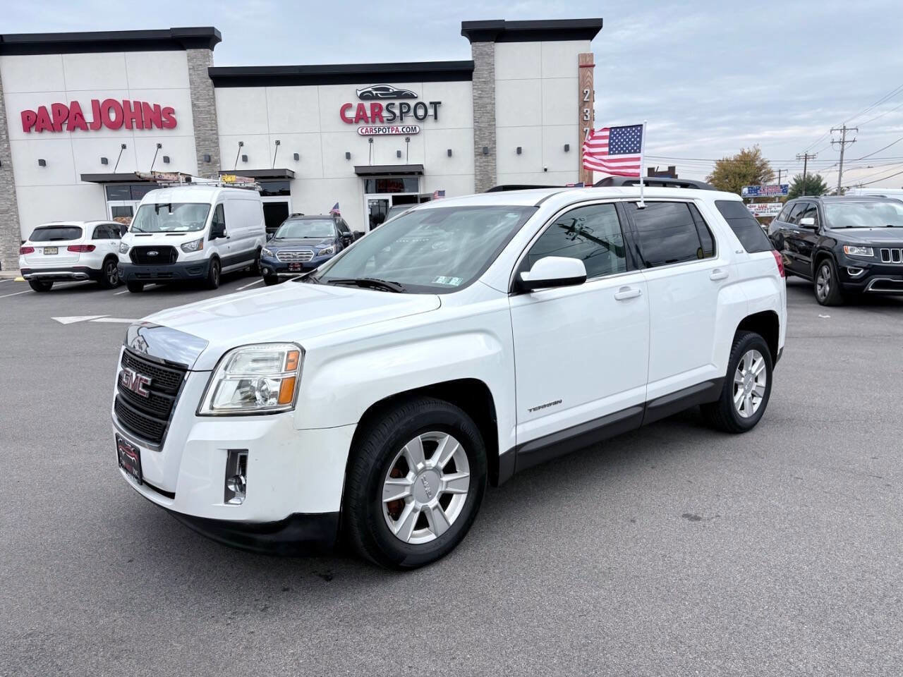 Used 2013 GMC Terrain SLE AWD/4WD image 2