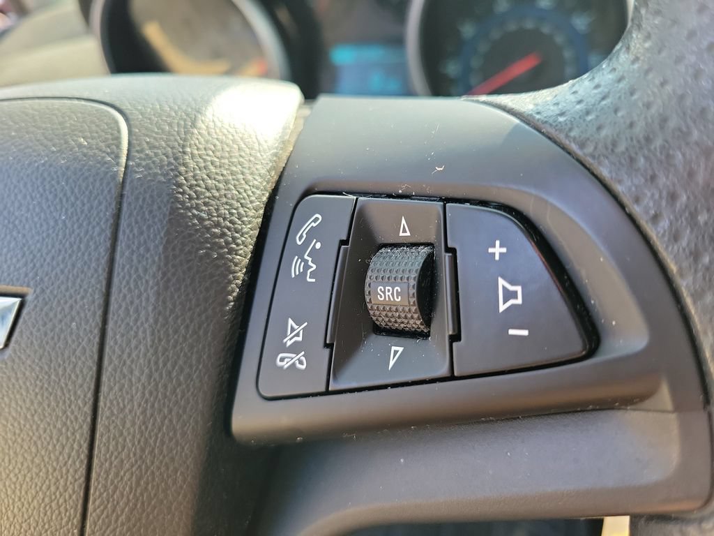 Used 2015 Chevrolet Cruze LT FWD image 28