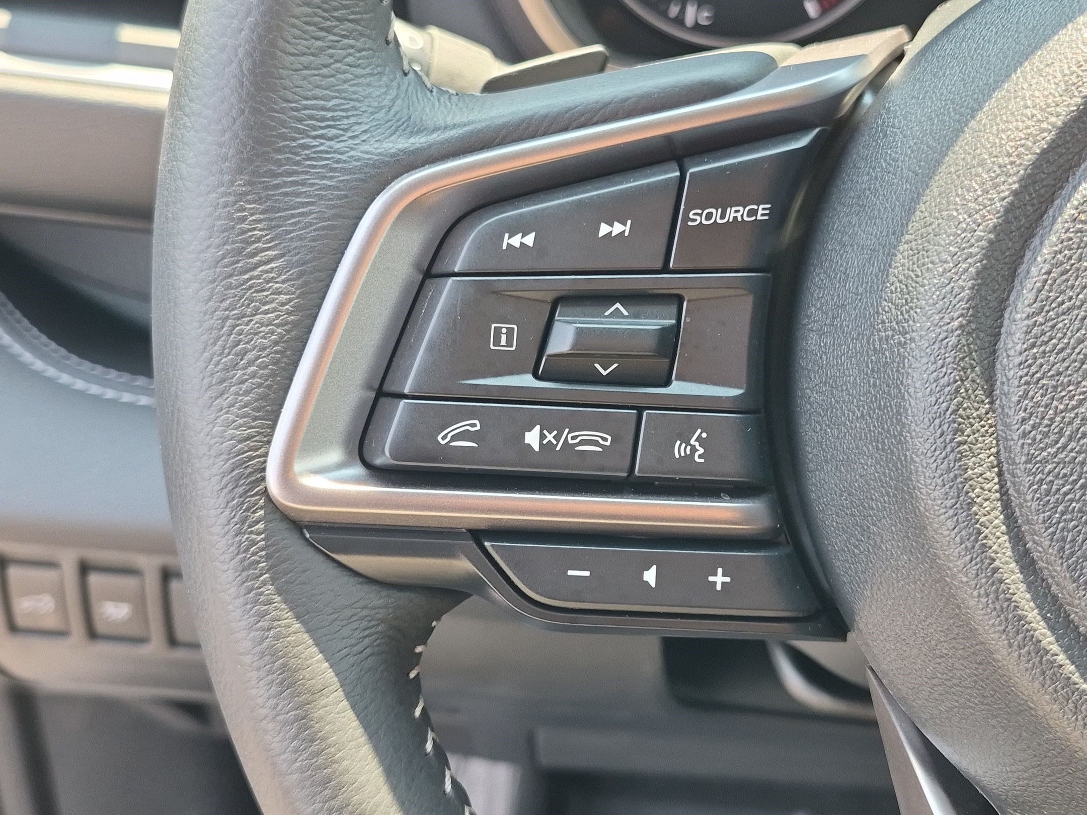 Certified 2026 Subaru Ascent Limited AWD/4WD image 18