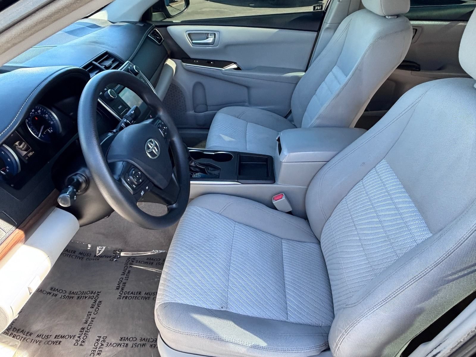 Used 2017 Toyota Camry LE FWD image 18